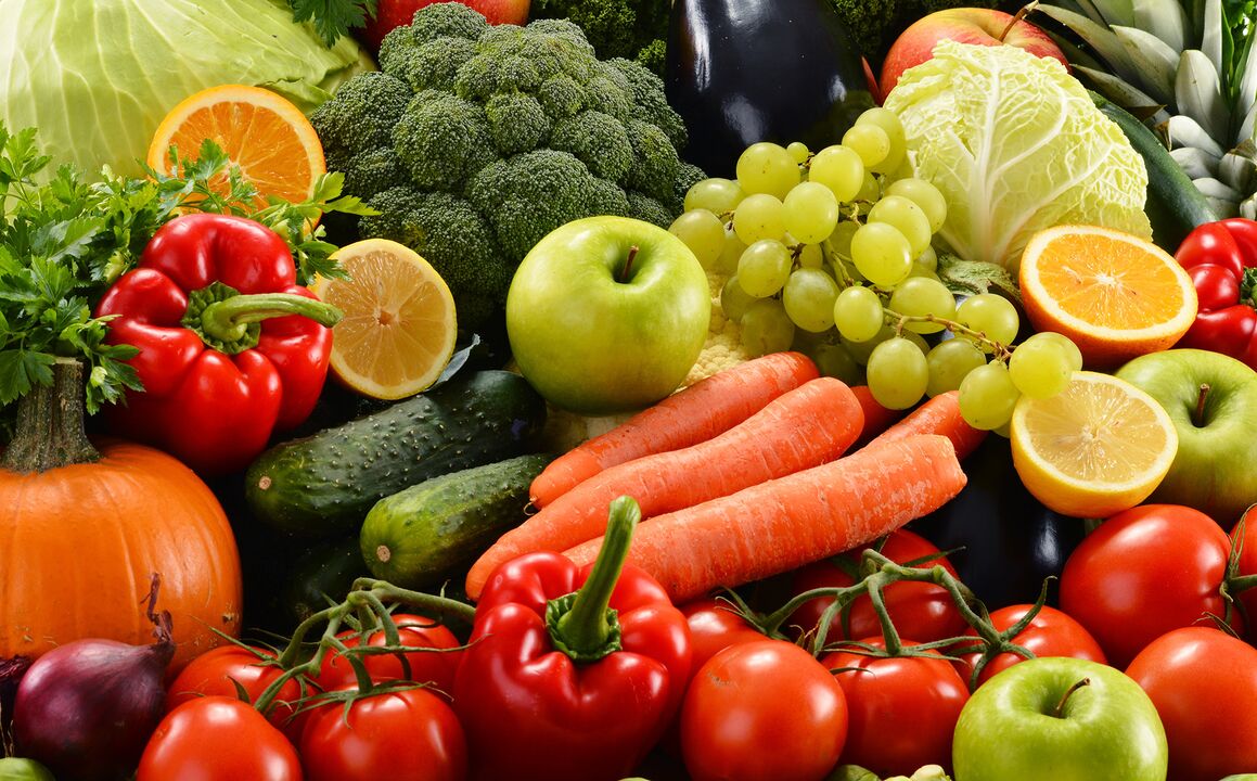 In geval van verergering van blaasontsteking moet het menu vers fruit en groenten bevatten